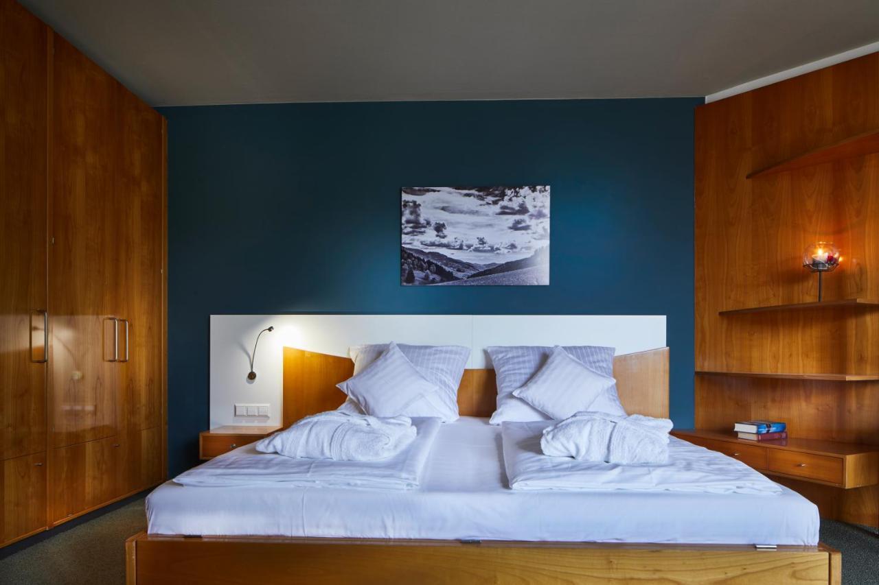 Elzland Hotel Pfauen Wellness & Spa Elzach Exterior foto